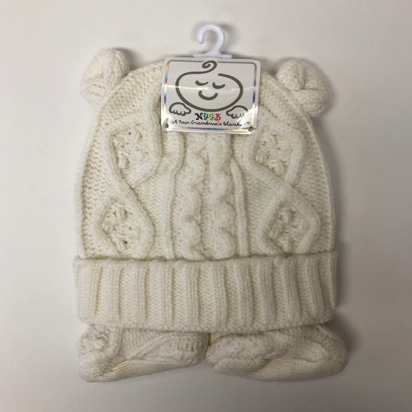 NYGB cable knit Hat and Bootie Set in Ivory - Picture 1 of 1